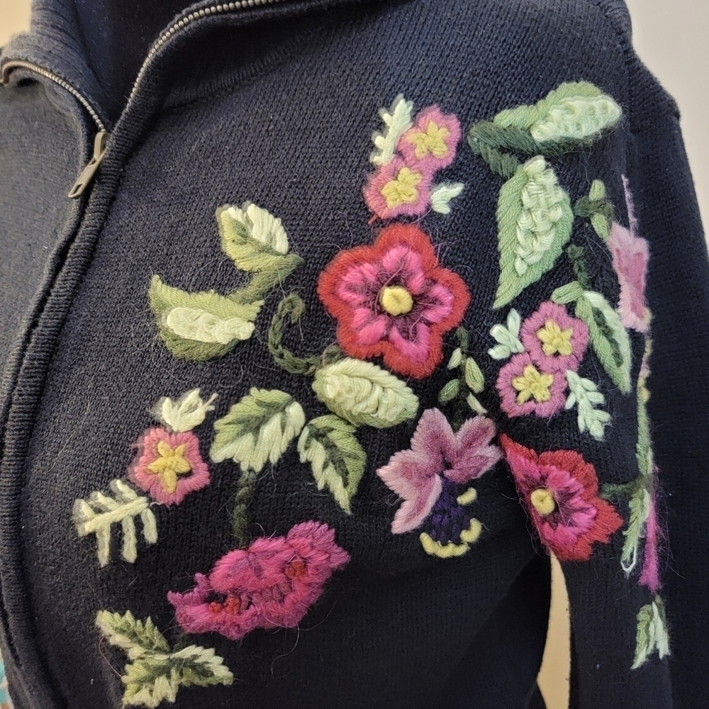 Tiara International Vintage Embroidered Zip Up Sweater Size M - Picture 5 of 7